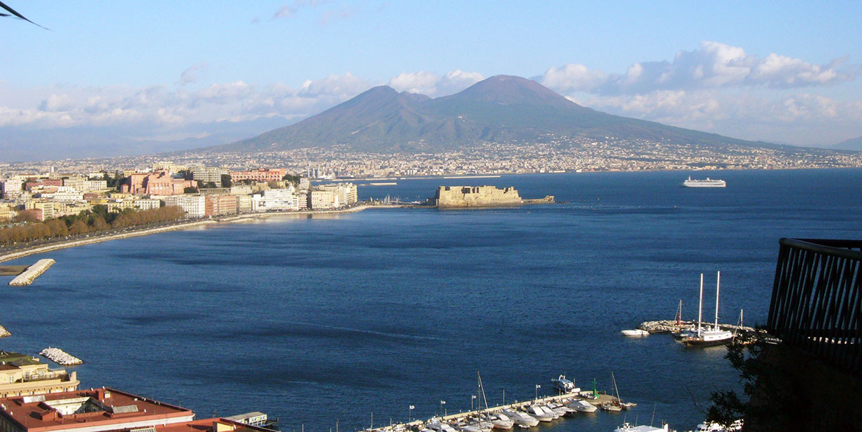 Napoli ed il Vesuvio - by Luciano (Flickr)
